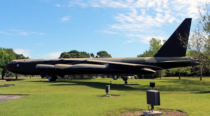 B-52 56-0687 at Orlando