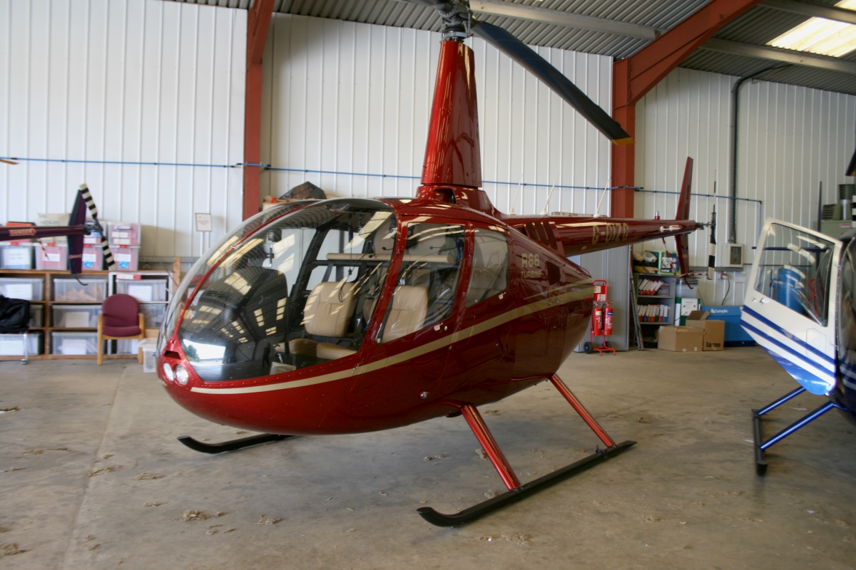 Robinson Helicopters  Wellesbourne Mountford